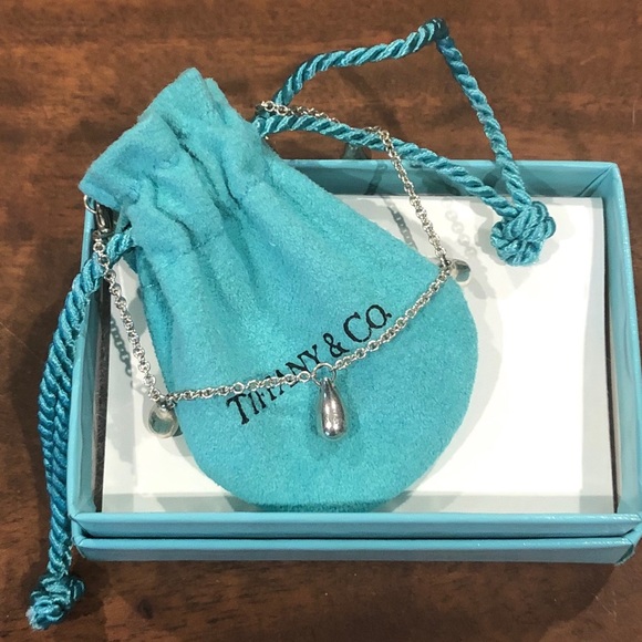 Tiffany & Co. Jewelry - Tiffany and Co Teardrop bracelet Tiffany & Co. Jewelry - Tiffany and Co Teardrop bracelet